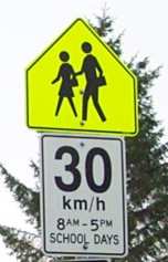 school_zone_sign9798